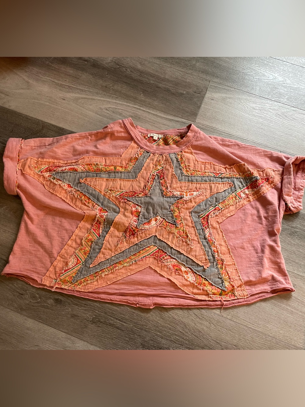 Oli & Hali patchwork star pink distressed oversized tee L